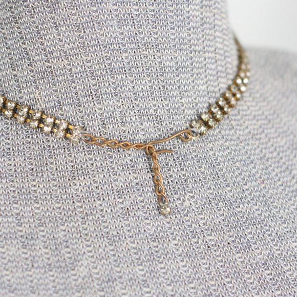 Vintage Pink Gems Clip on Earrings and Necklace - Picture 7 of 8